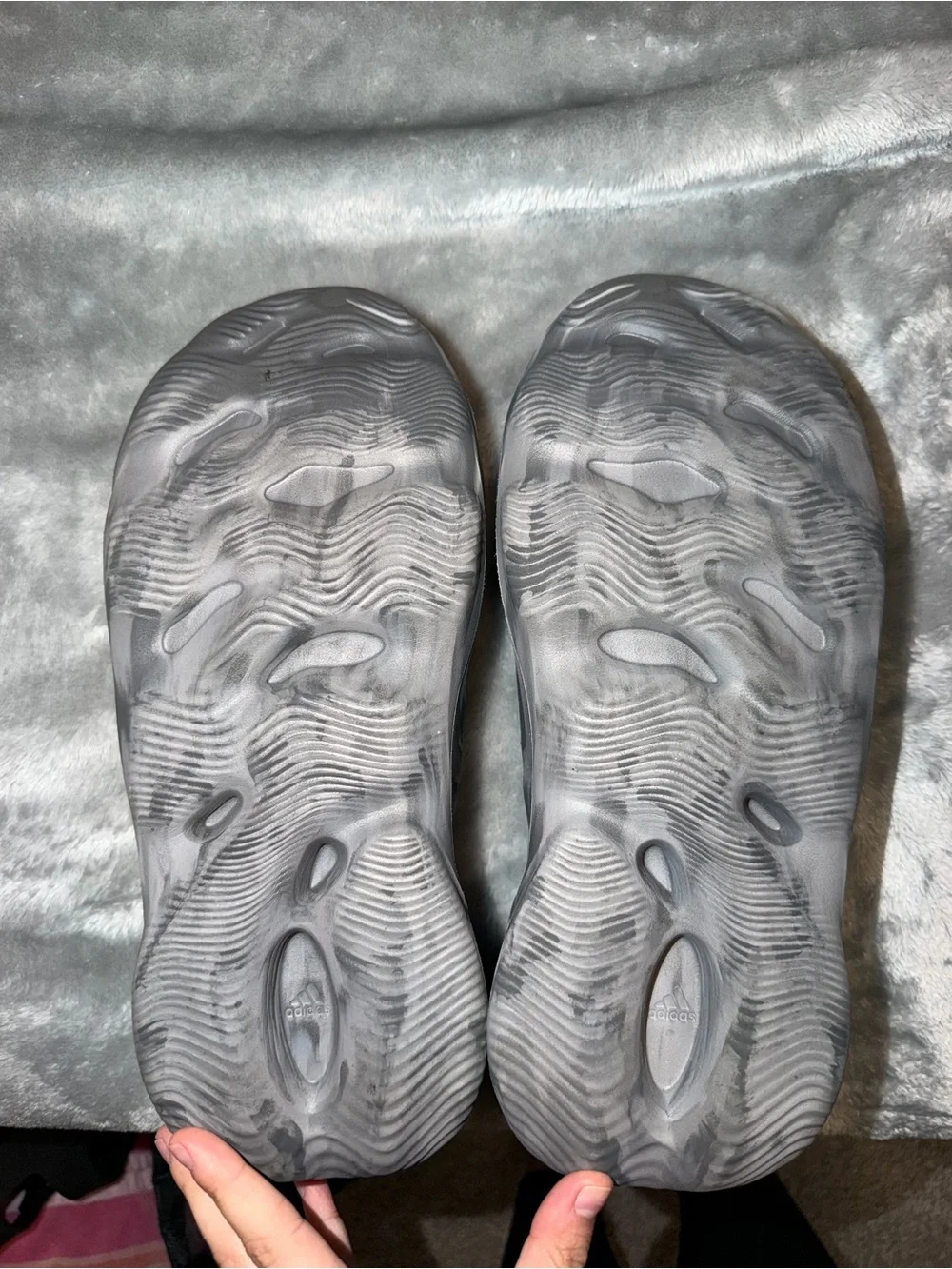 Yeezy Foam Runner Slip-On in Gray & White Marbled
